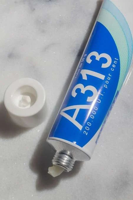 A313 Vitamin A Retinoid Pomade Anti-Aging Crème, cult French pharmacy formula, alternate angle