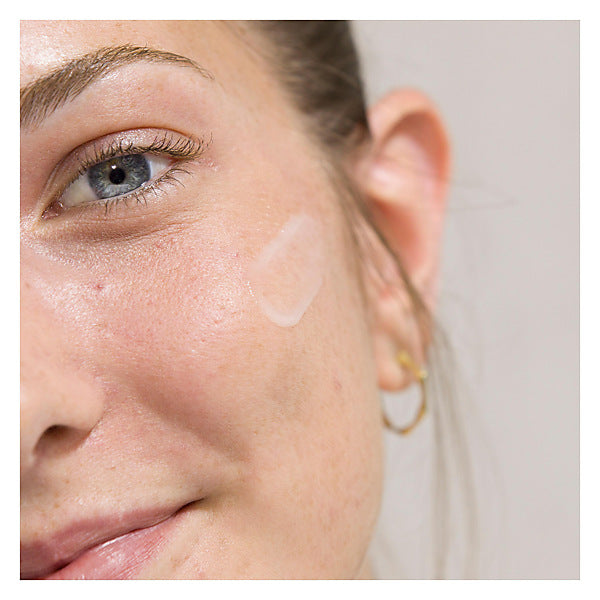 Avène Cleanance, applied to the face