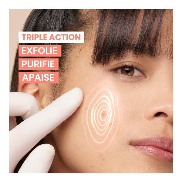 Avène Cleanance, gloved finger on a woman's cheek with benefits in French
