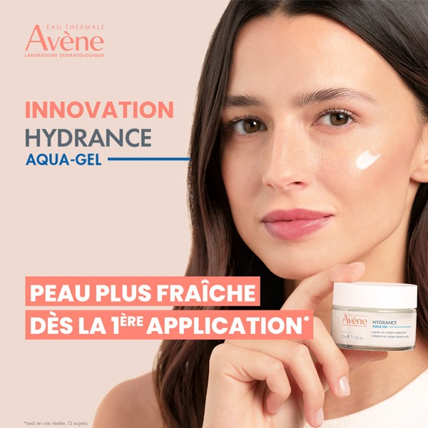 Avène Hydrance, woman holding the jar with a caption in French
