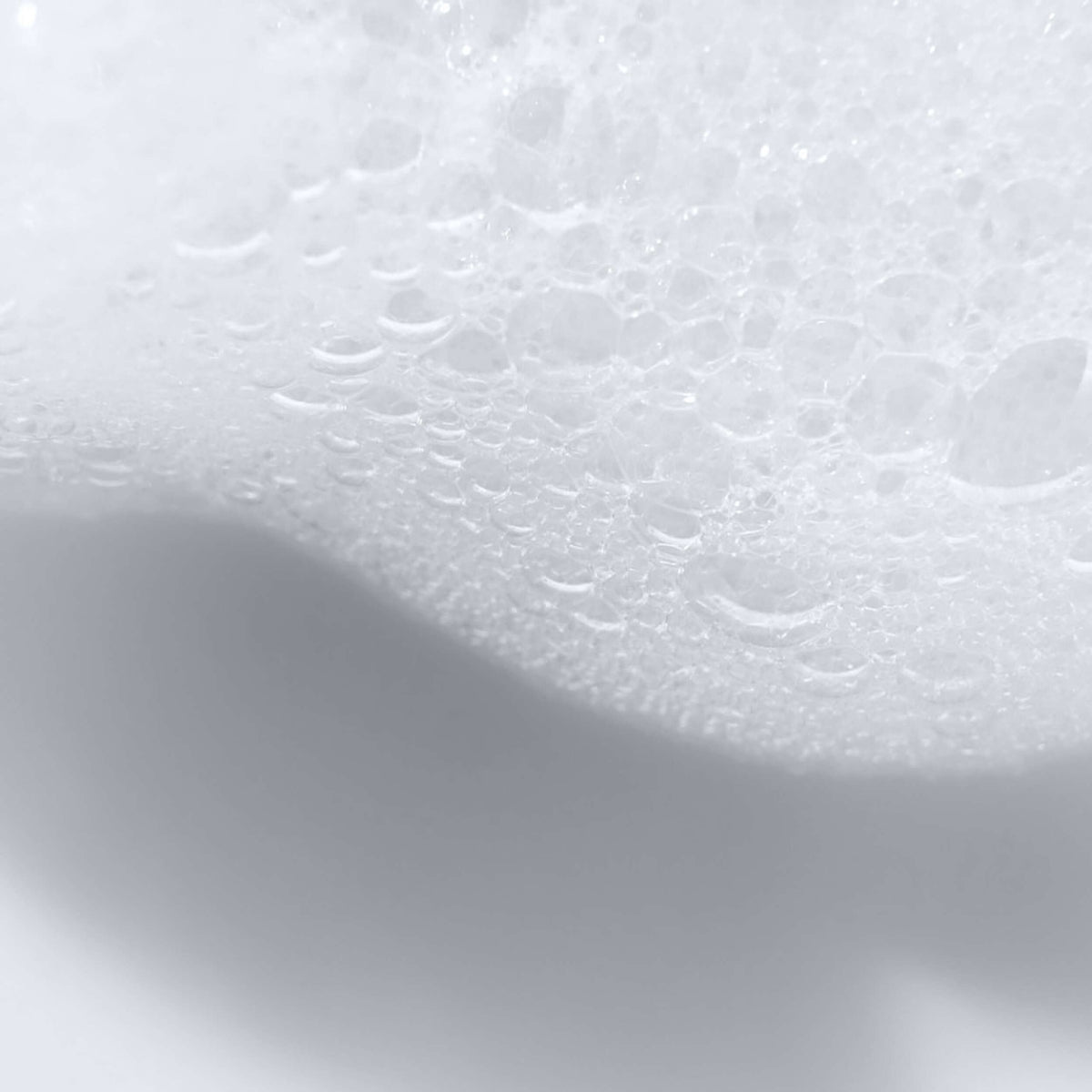 Bioderma Créaline DS+, foam texture swatch