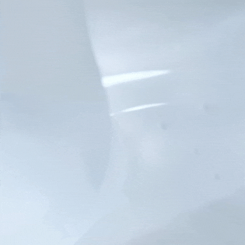 Bioderma Hydrabio, glossy pale blue texture, close-up