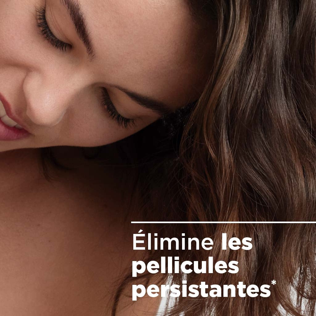 Bioderma Nodé DS+, woman with long brown hair and a caption in French