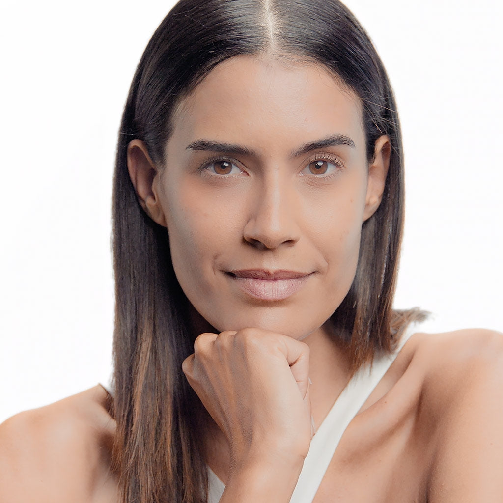 Bioderma PigmentBio C-Concentrate, woman resting her chin on her hand