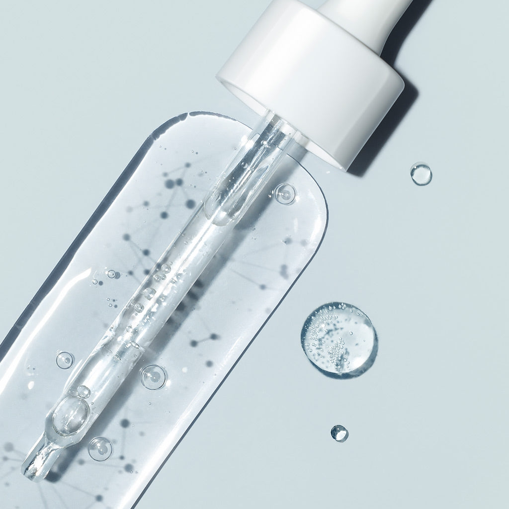 Bioderma Sébium, dropper and serum texture swatch