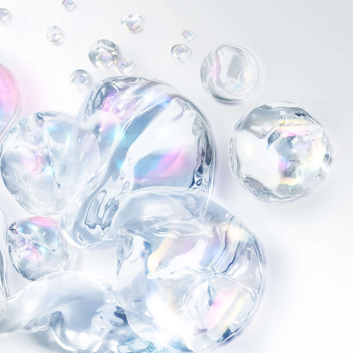 Bioderma Créaline TS H2O, clear iridescent bubbles on a white background