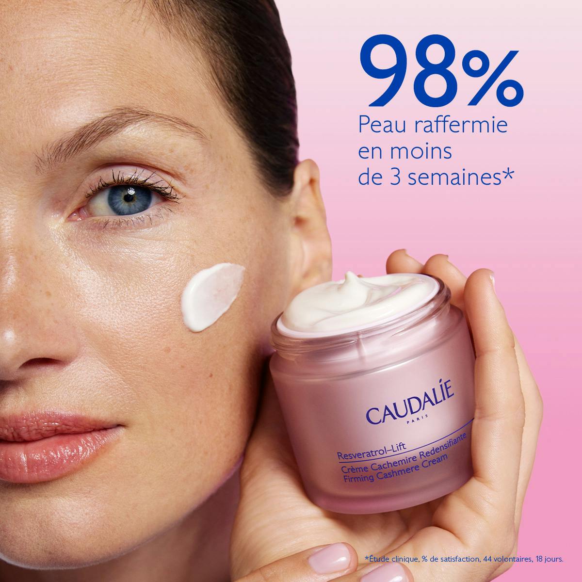 Caudalie Resveratrol-Lift, blue-eyed woman with the jar and study results in French