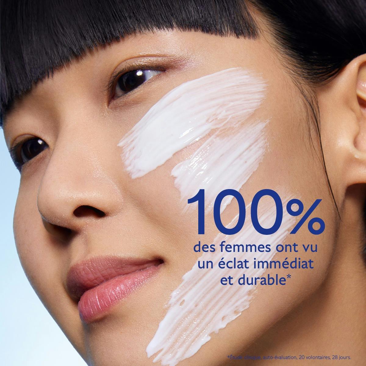 Caudalie Vinoperfect, white mask stroke on a woman's cheek, study results in French