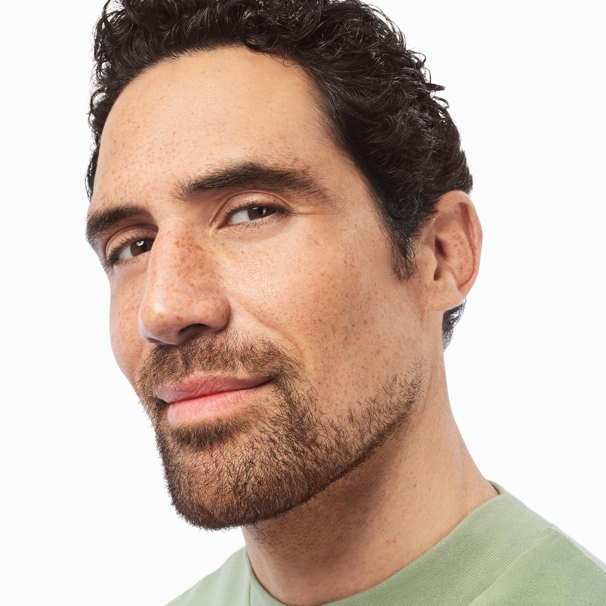 Klorane Citron, close-up of a smiling man's face