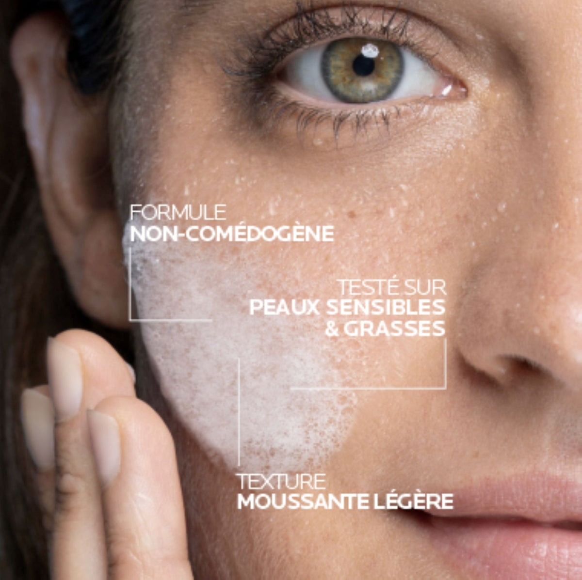 La Roche-Posay Vitamin C Radiance Renewing Foaming Gel Refined Pores, vue 11