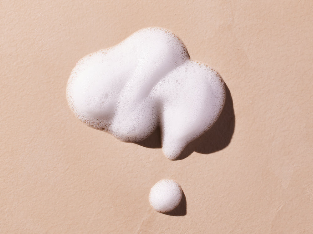 Mustela Baby Foam Shampoo, foam texture swatch