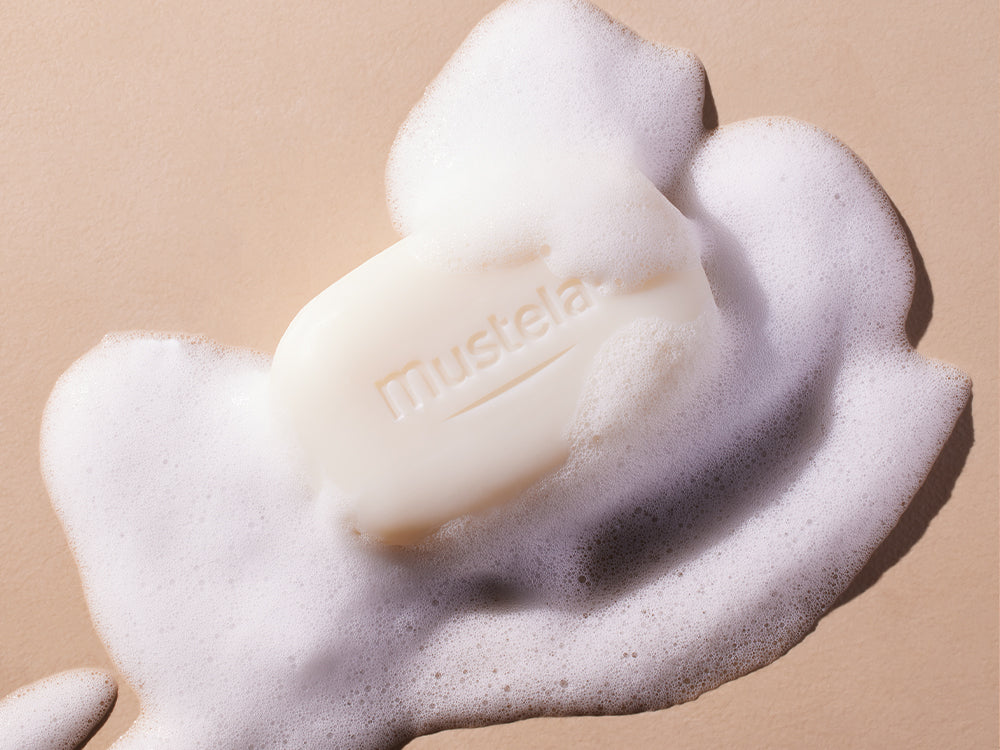 Mustela Cold Cream, bar on a bed of foam