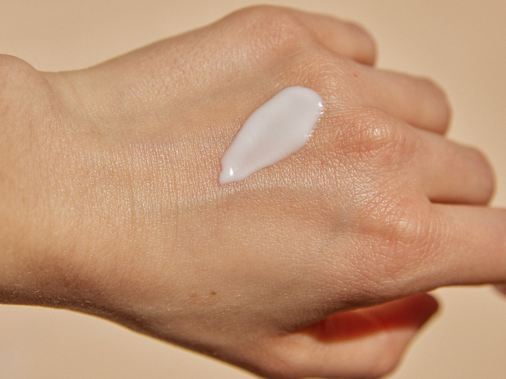 Mustela Multi-Action Milk, lotion texture swatch