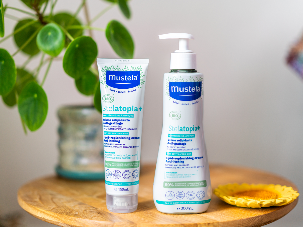 Mustela Stelatopia+, two sizes side by side