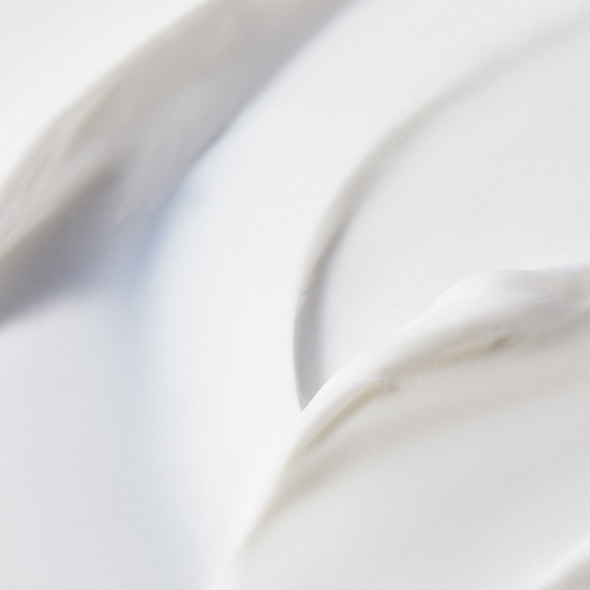 NUXE Crème Fraîche de Beauté, cream texture swatch