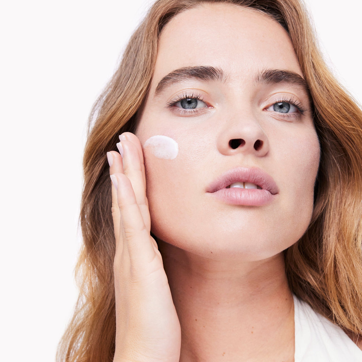 NUXE Merveillance Lift, applied to the face