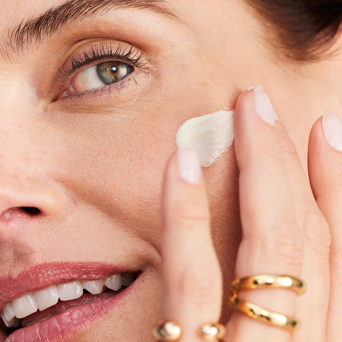 NUXE Nuxuriance Ultra, applied to the face