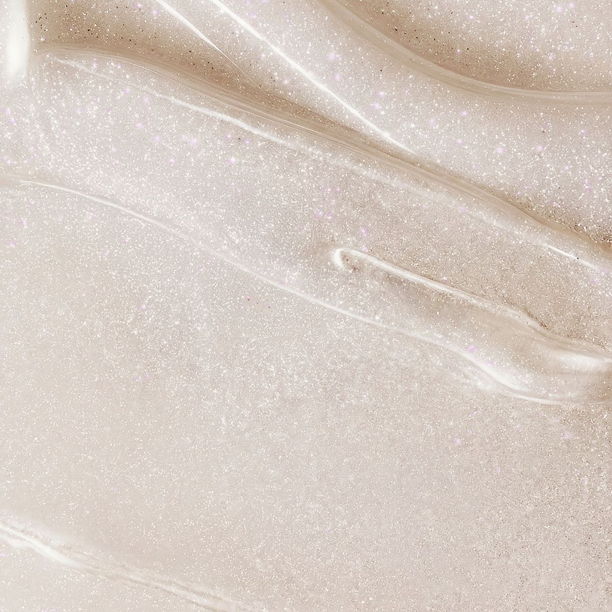 Topicrem Ultra Hydratant, milk texture swatch with pearly shimmer