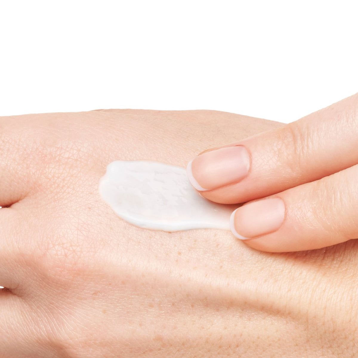 Vichy Aqualia Thermal, applied to the hands