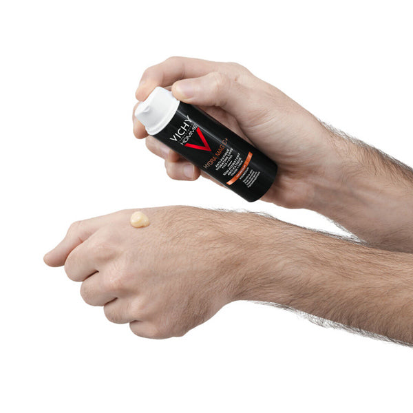 Vichy Hydra Mag C+, gel pumped onto the back of a man's hand