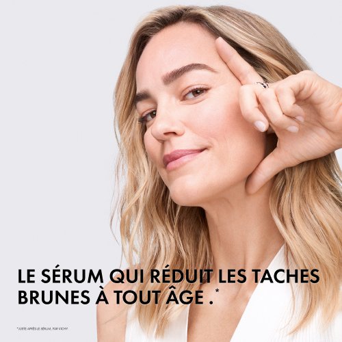 Vichy Liftactiv Specialist B3, woman touching her temple, text in French