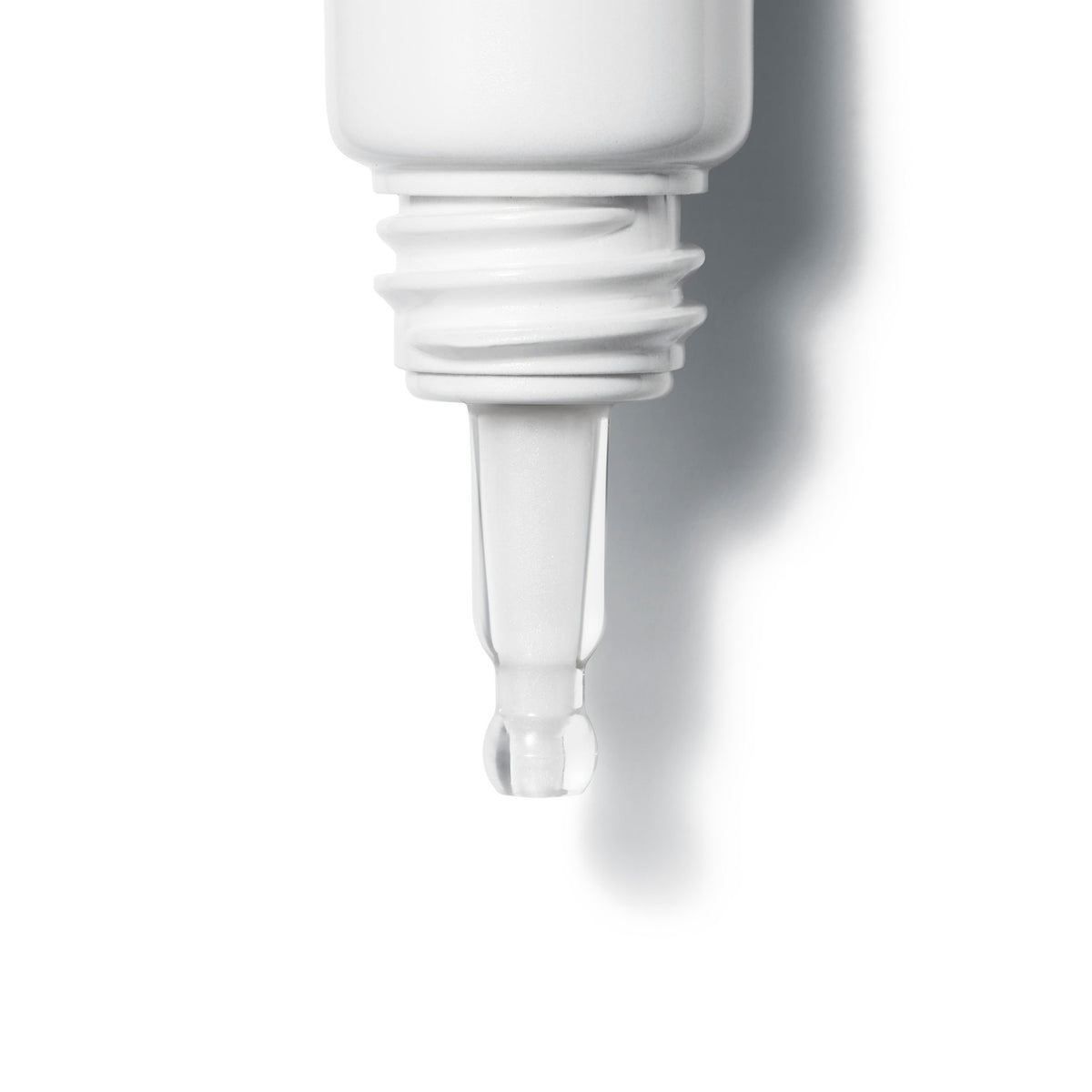 Vichy Liftactiv B3, close-up of the applicator tip with a drop of product