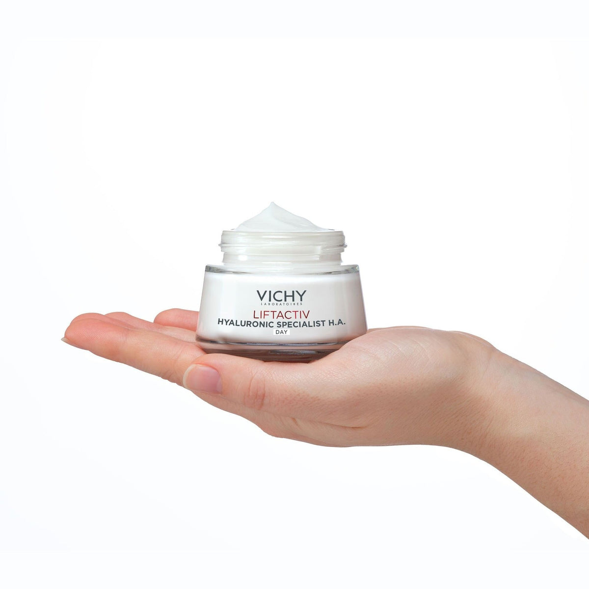 Vichy Liftactiv Hyaluronic Specialist, hand holding the open jar