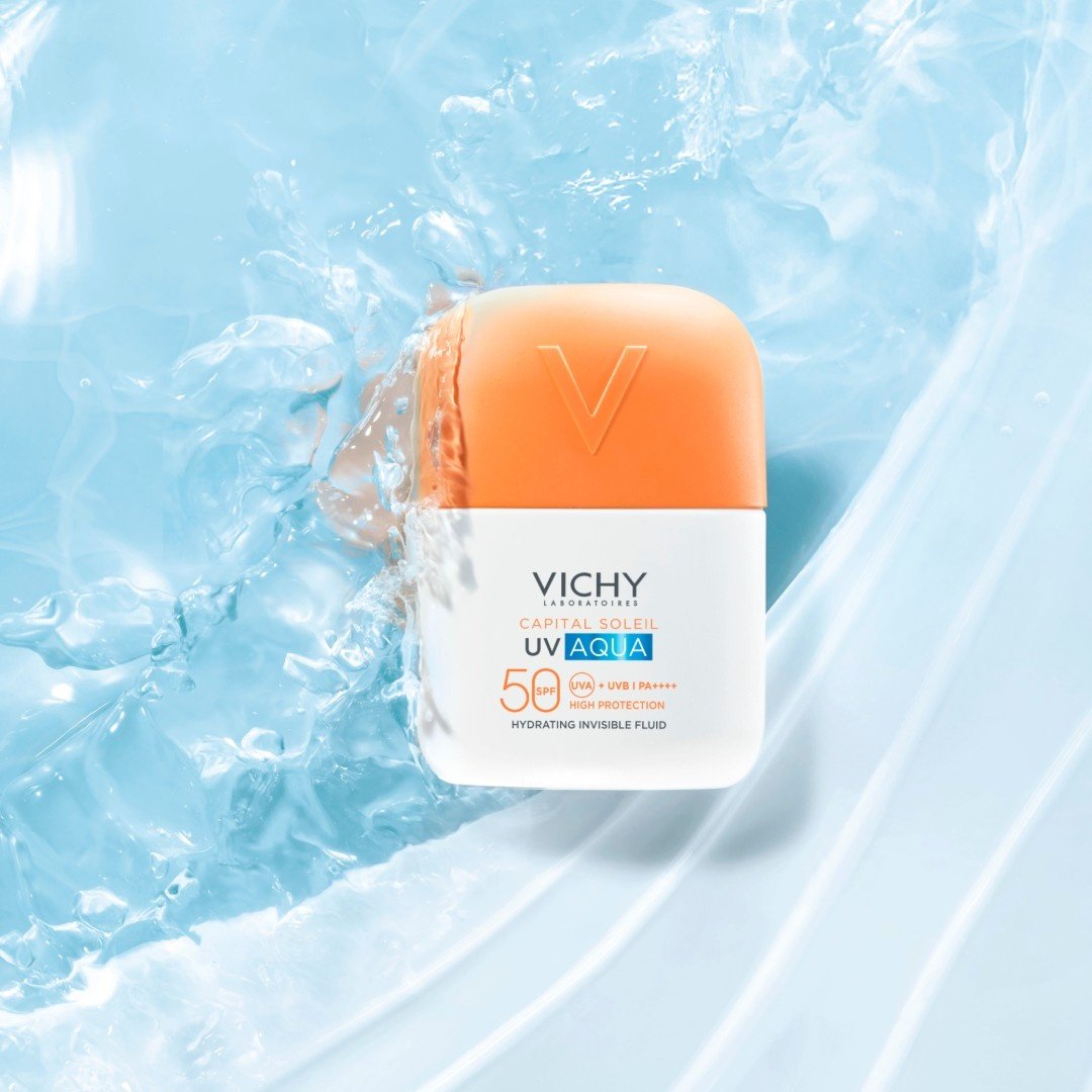 Vichy UV-Aqua, bottle in rippling water